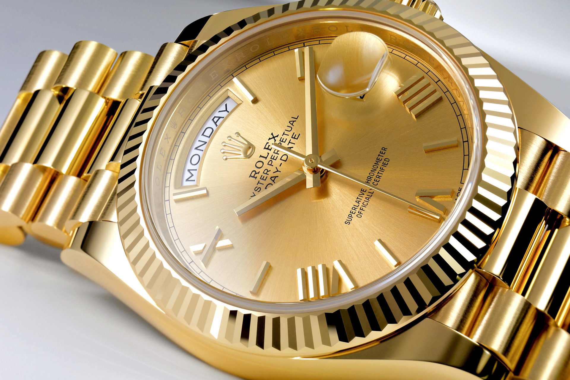 Gold Watch: Top 50 Most Epic Gold Watch List